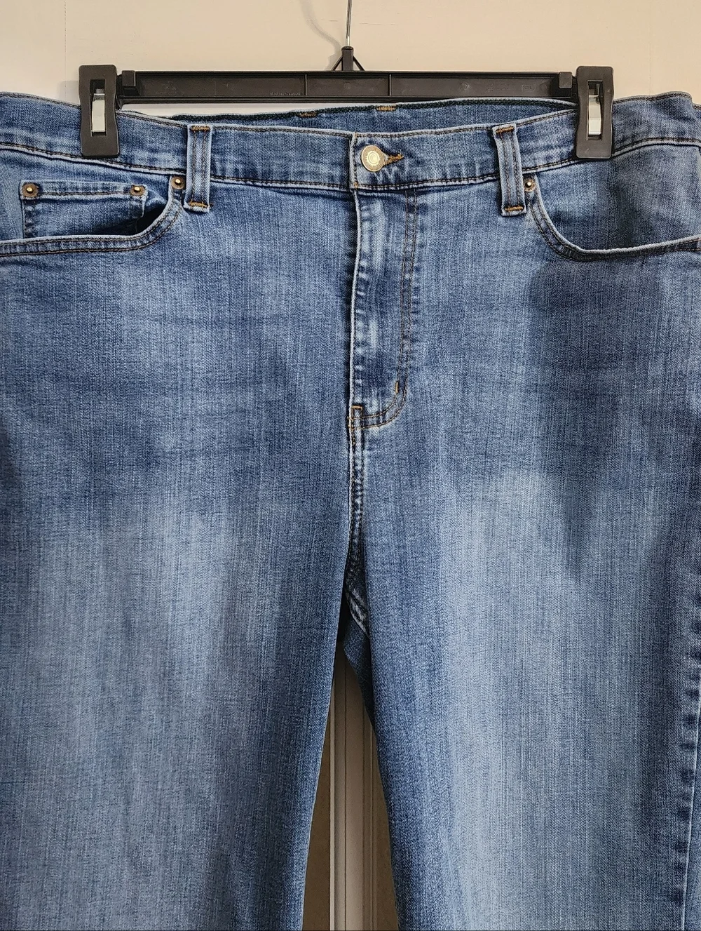 L.L.Bean BeanFlex Jeans 38x34 Medium Wash Stretch Straight COOLMAX FLAWED